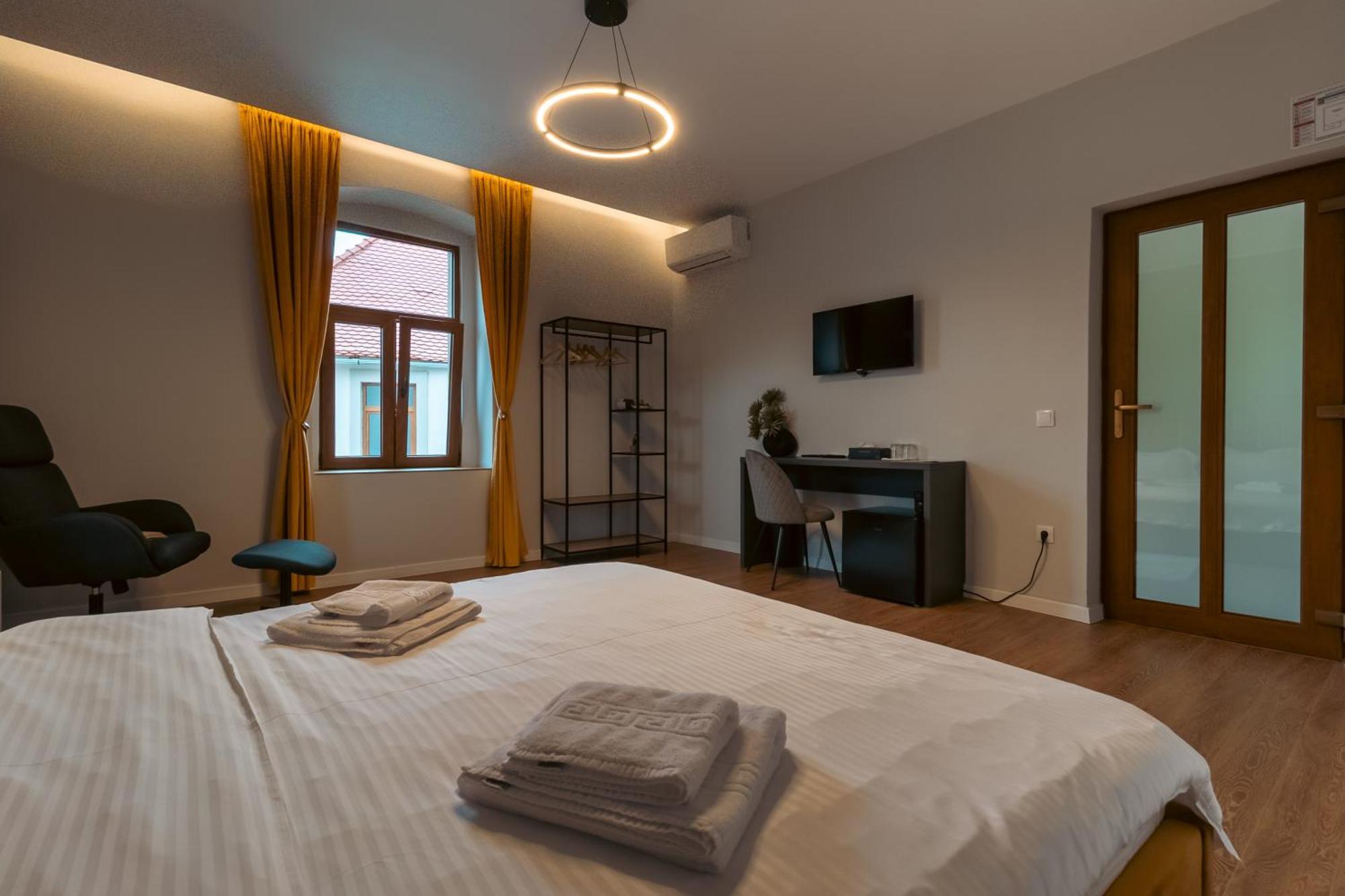 Epic Boutique Hotel Sibiu Ngoại thất bức ảnh